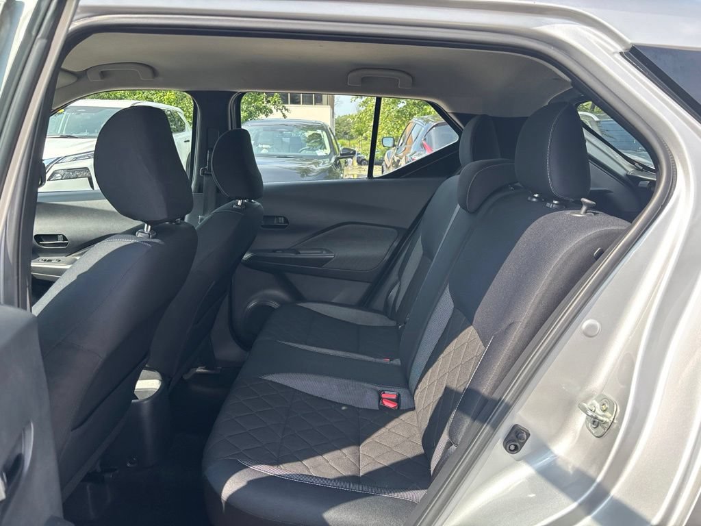 Used 2018 Nissan Kicks S FWD image 13