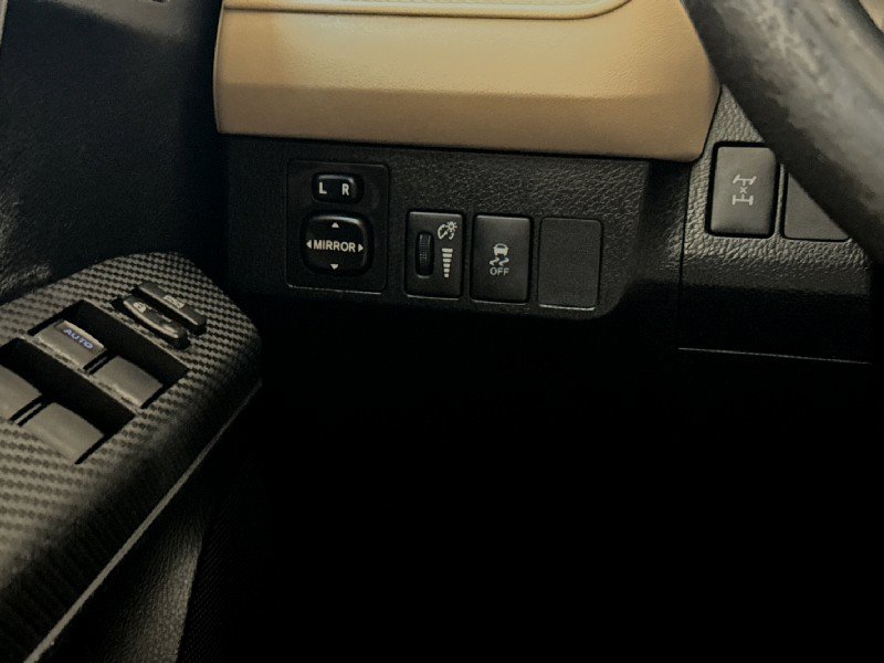 Used 2013 Toyota RAV4 LE AWD/4WD image 11