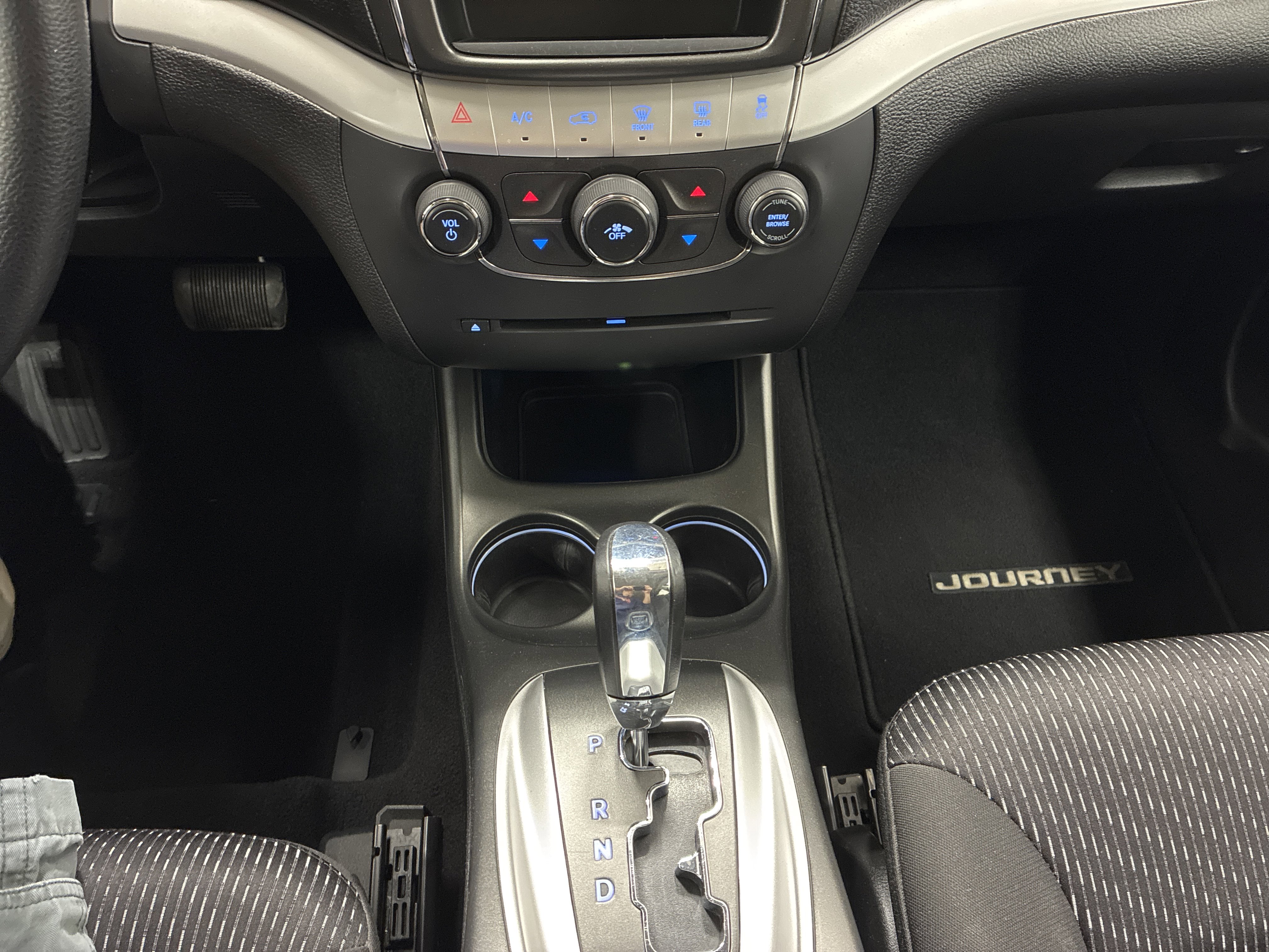 Used 2017 Dodge Journey SE FWD image 18
