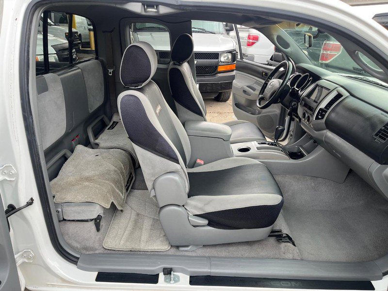 Used 2006 Toyota Tacoma 2WD Access Cab image 9