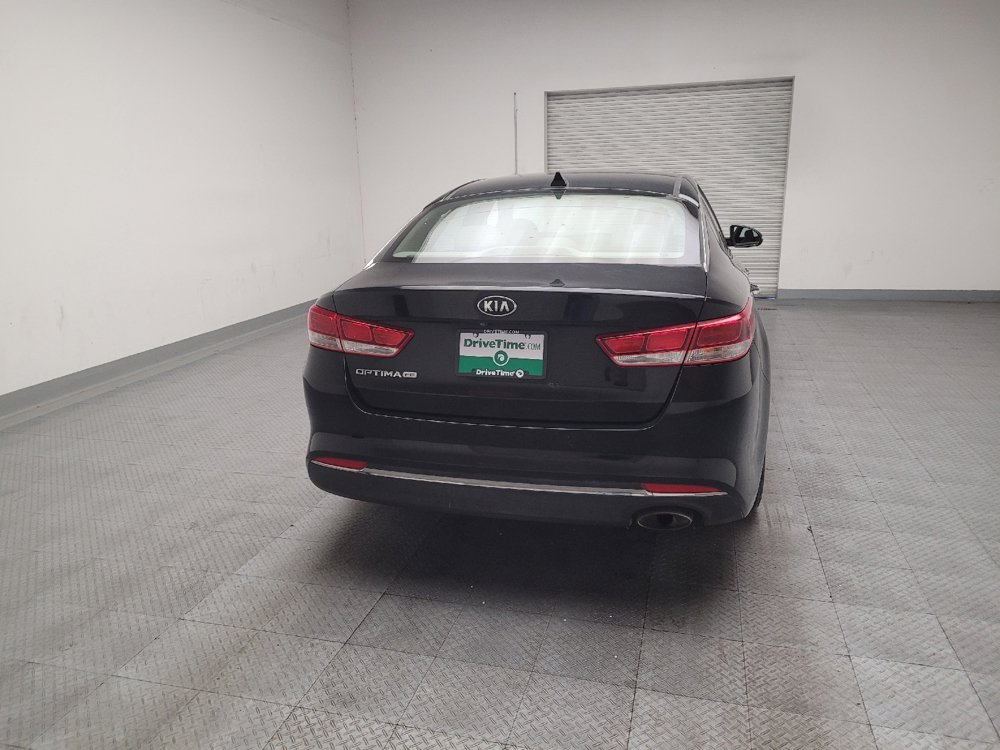 Used 2017 Kia Optima LX FWD image 7
