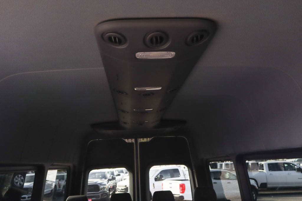 Used 2019 Mercedes-Benz Sprinter 2500 image 14