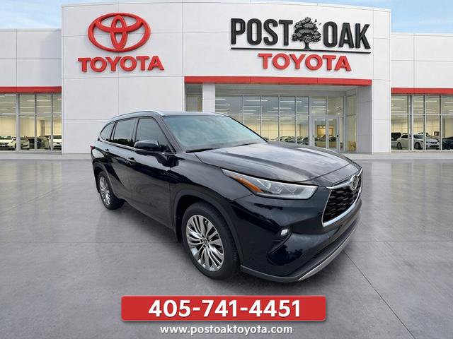 Used 2023 Toyota Highlander Platinum AWD/4WD image 1
