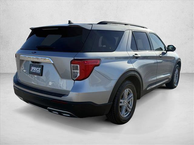 Used 2024 Ford Explorer XLT w/ Equipment Group 202A image 5
