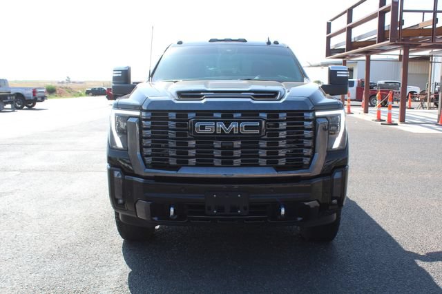 Used 2024 GMC Sierra 2500 Denali Ultimate w/ Max Trailering Package AWD/4WD image 11