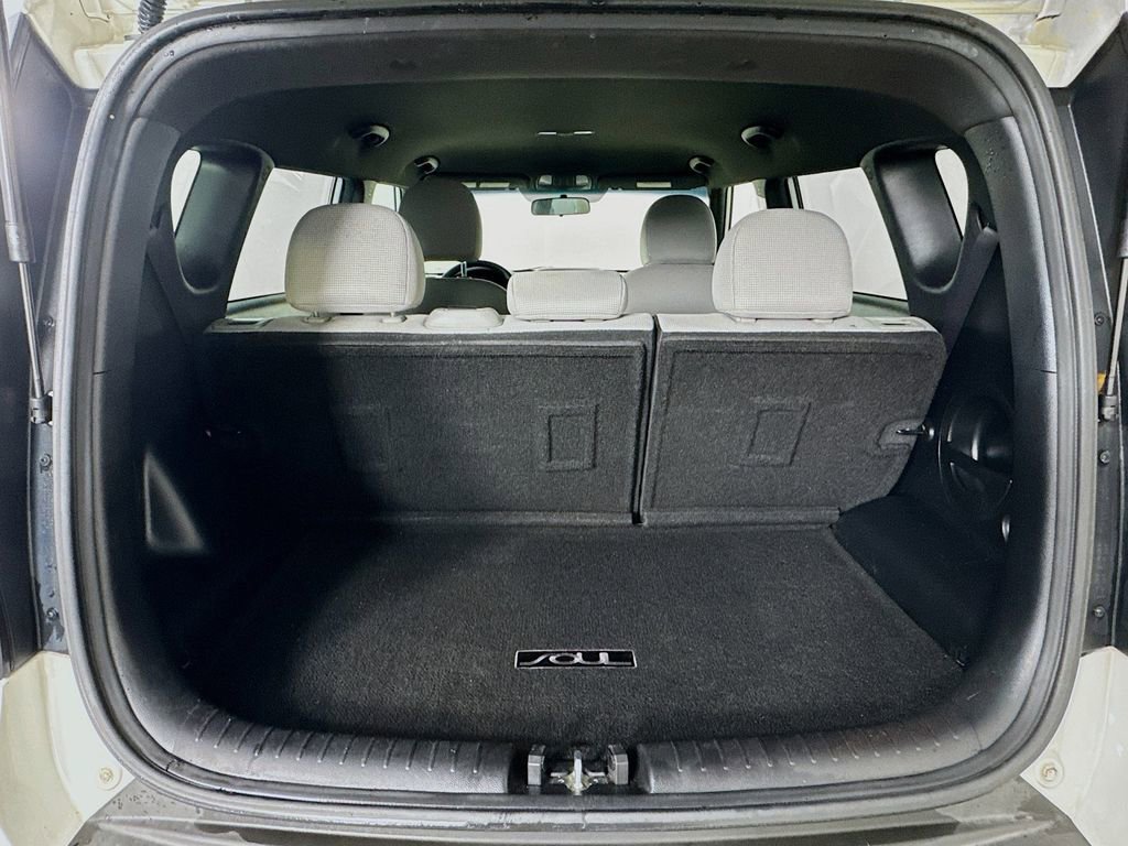 Used 2016 Kia Soul FWD image 29