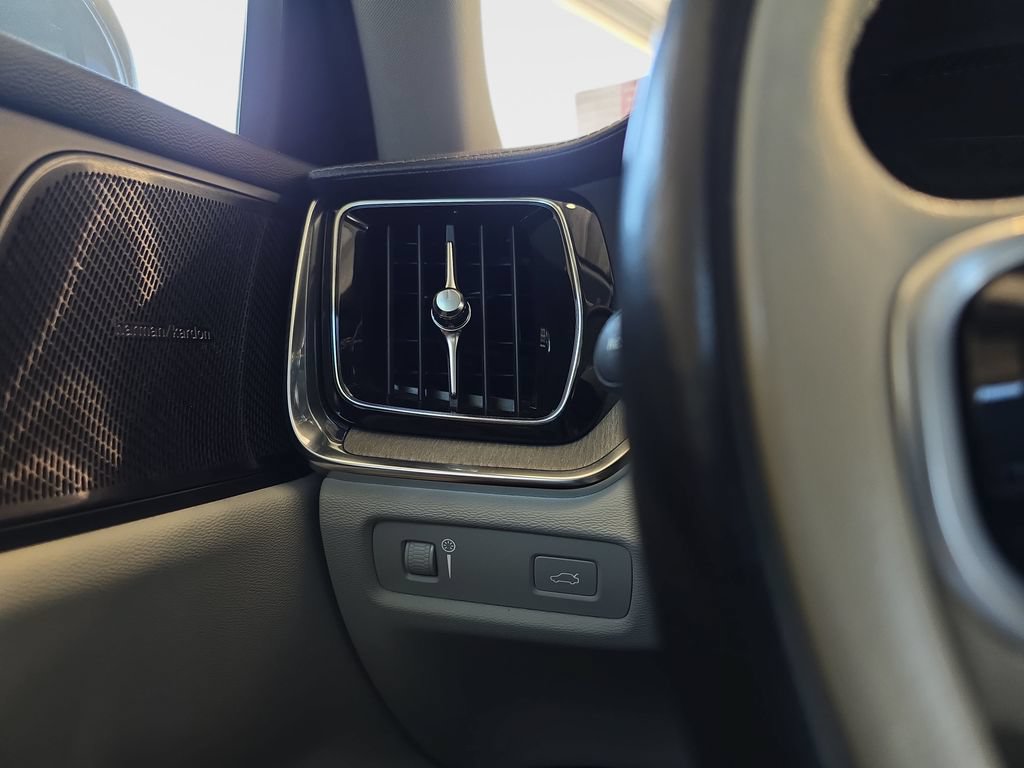Used 2019 Volvo S60 T6 Inscription AWD/4WD image 28