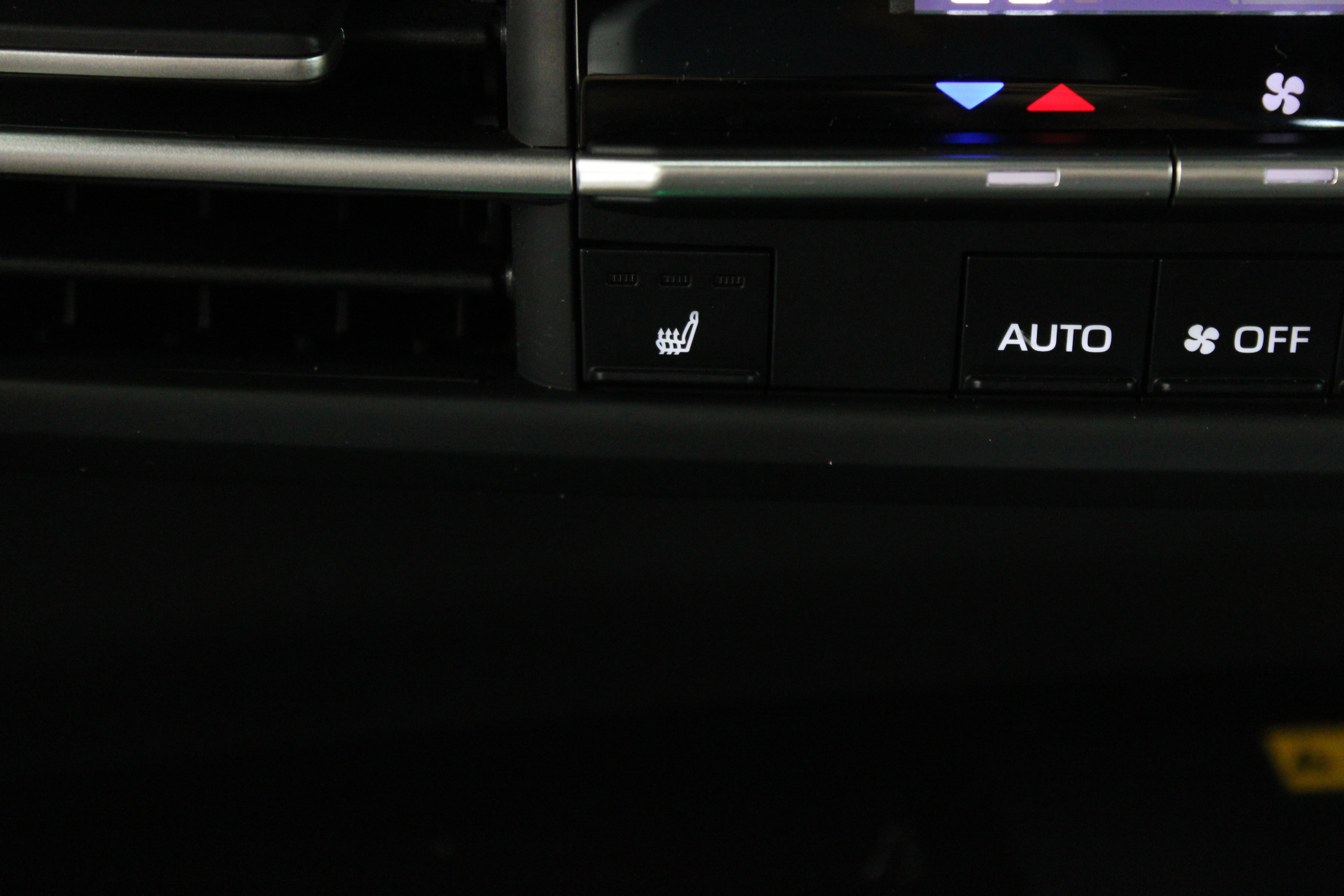 Certified 2025 Toyota Sienna XLE Woodland Edition AWD/4WD image 22