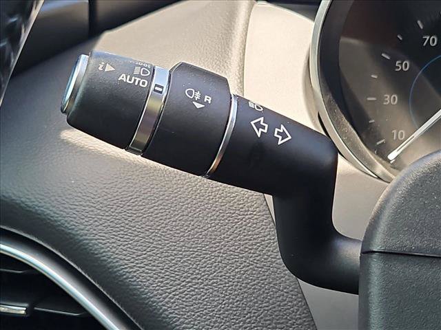 Used 2018 Jaguar F-PACE Premium AWD/4WD image 15