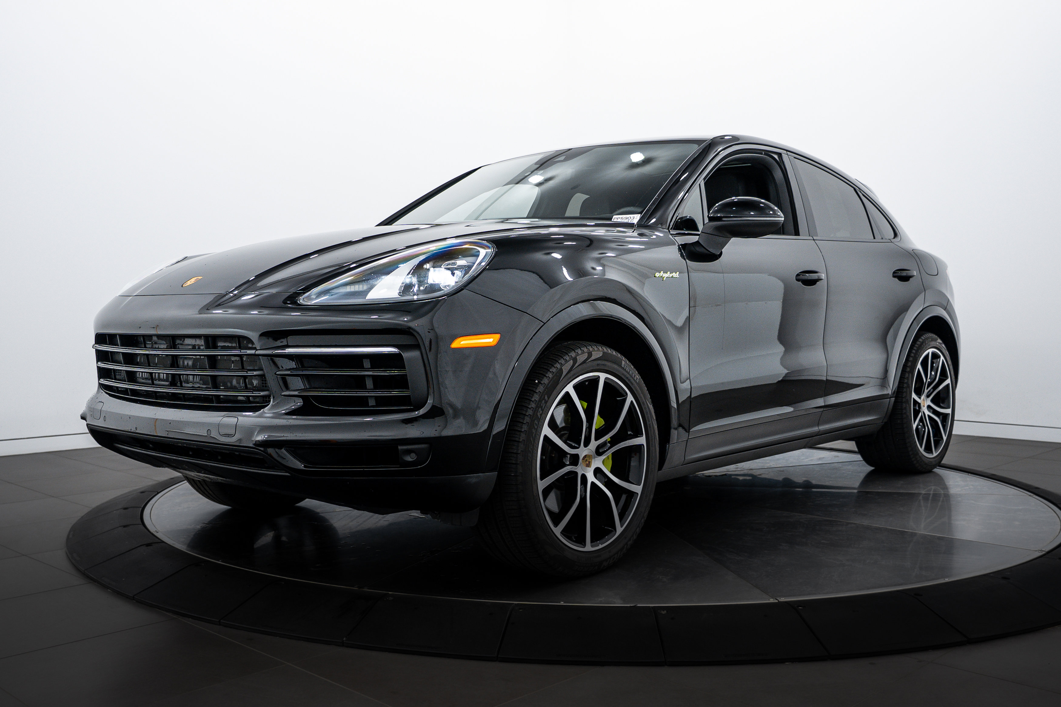 Certified 2022 Porsche Cayenne E-Hybrid w/ Premium Package