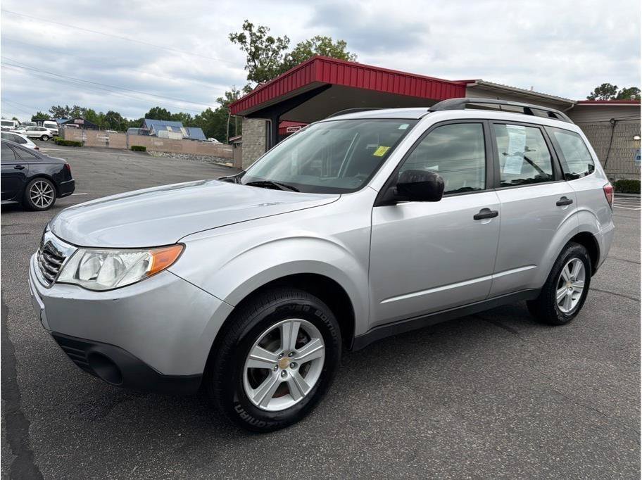 Used 2010 Subaru Forester 2.5X AWD/4WD image 3