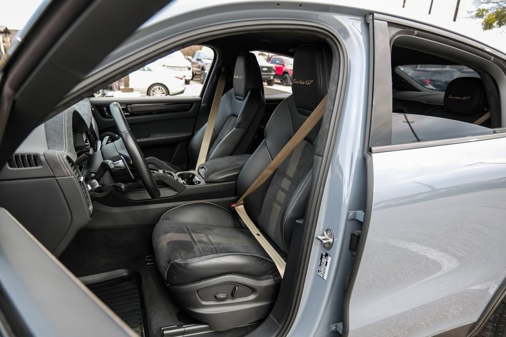 Used 2023 Porsche Cayenne Turbo GT image 42
