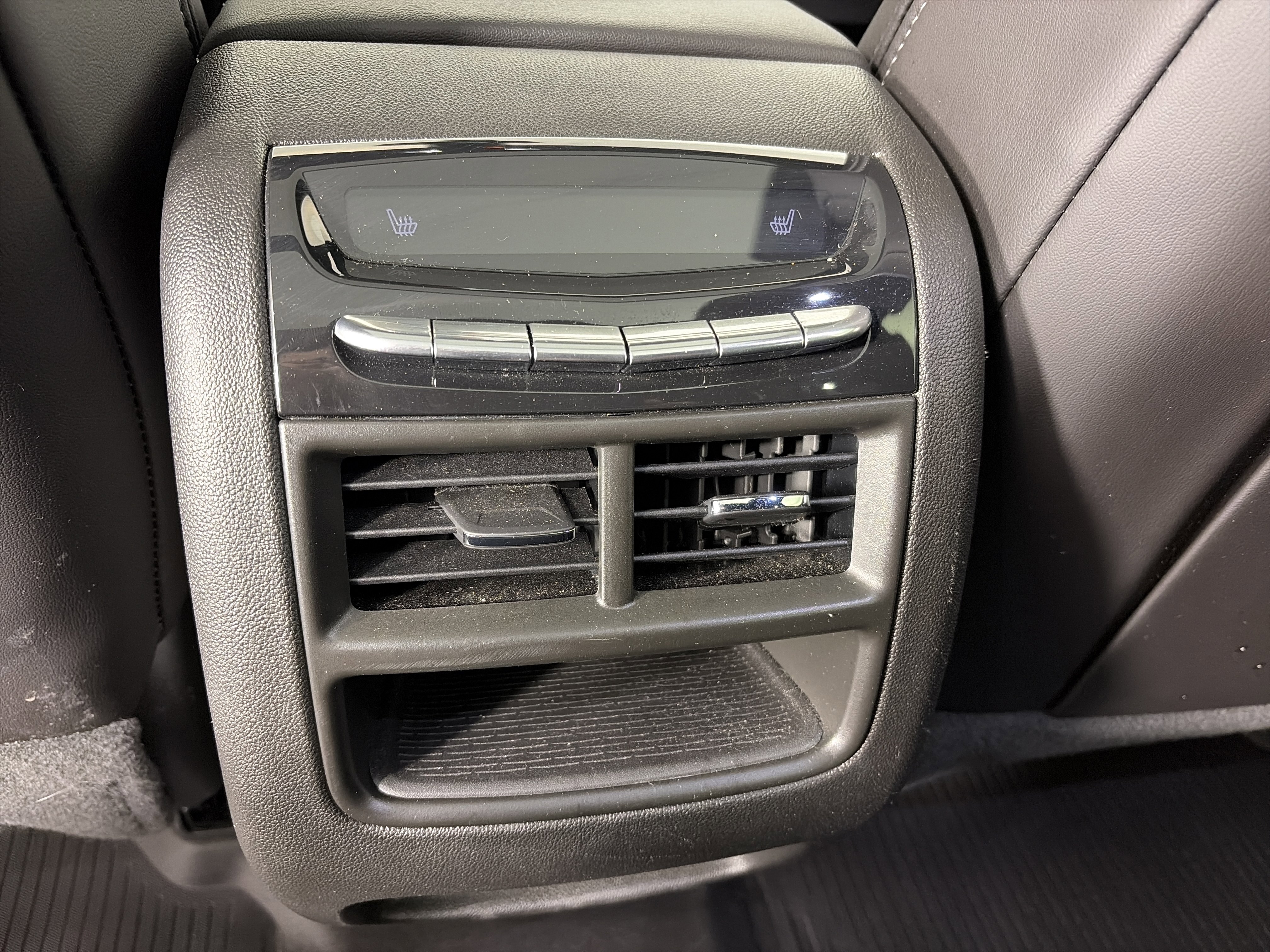 Certified 2024 Cadillac XT5 Sportv w/ Technology Package image 16