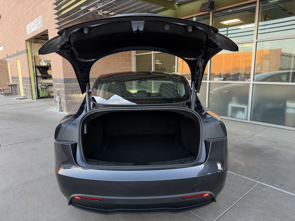 Used 2025 Tesla Model 3 image 42