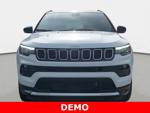 Certified 2024 Jeep Compass Limited w/ Elite Group image 2