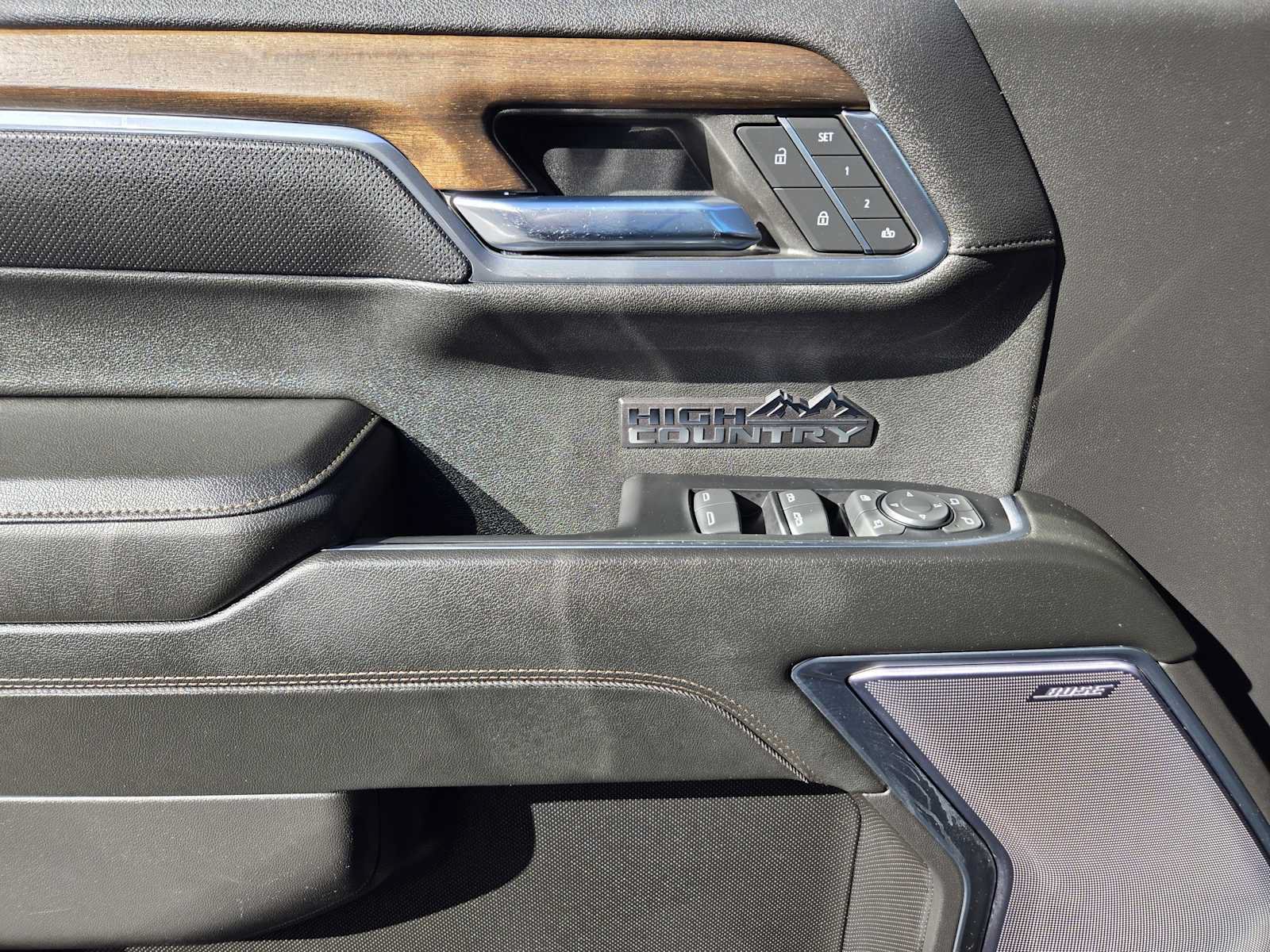 Used 2024 Chevrolet Silverado 1500 High Country w/ High Country Premium Package AWD/4WD image 22