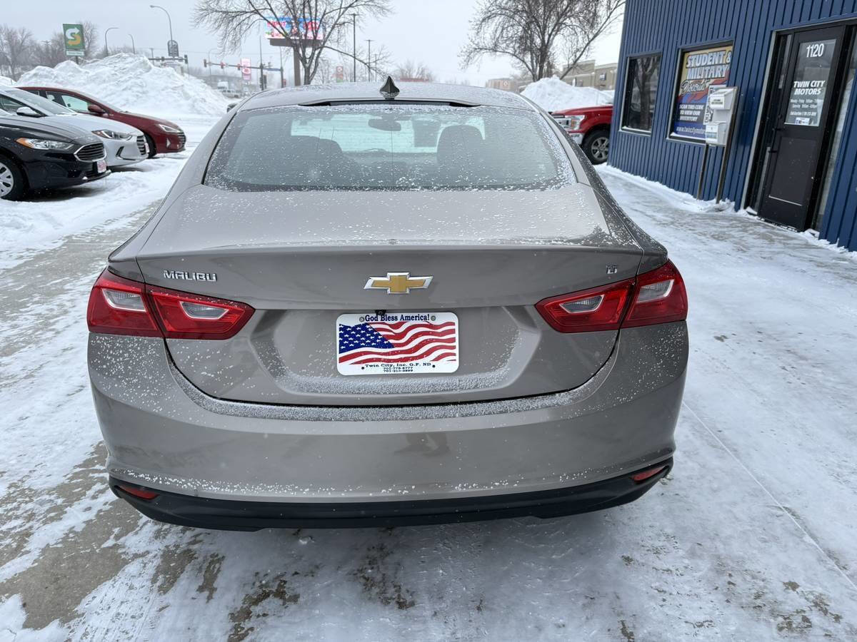 Used 2023 Chevrolet Malibu LT image 7