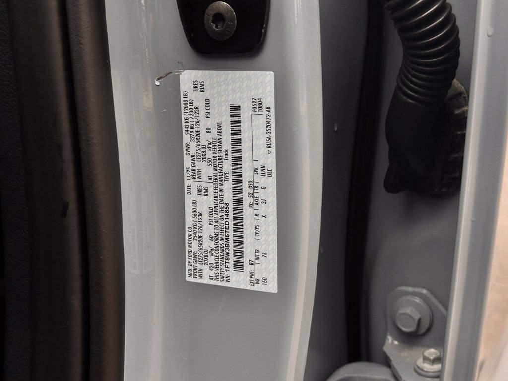 Used 2026 Ford F350 Platinum w/ FX4 Off-Road Package AWD/4WD image 31