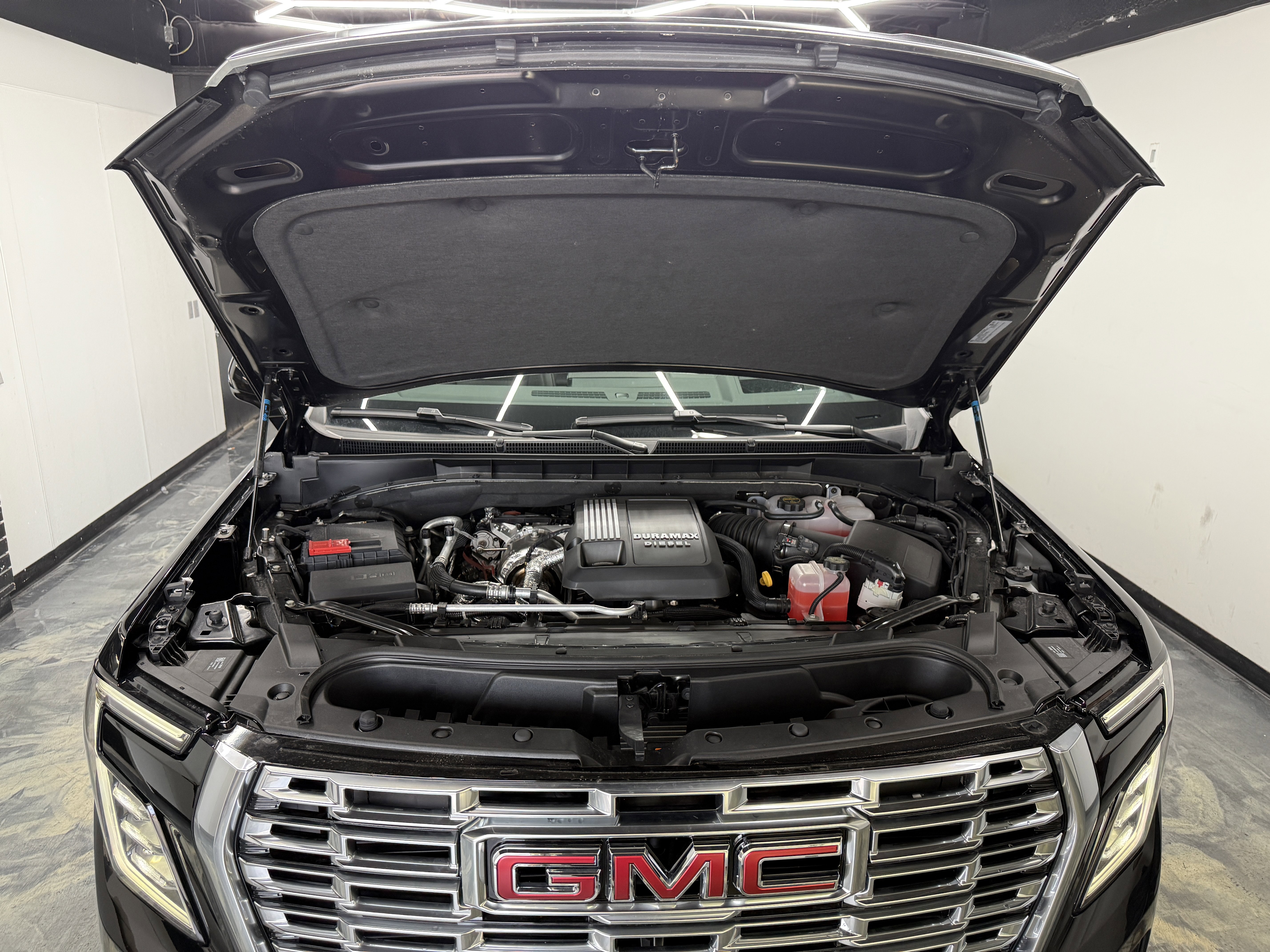 Used 2026 GMC Yukon Denali w/ Denali Reserve Package image 35