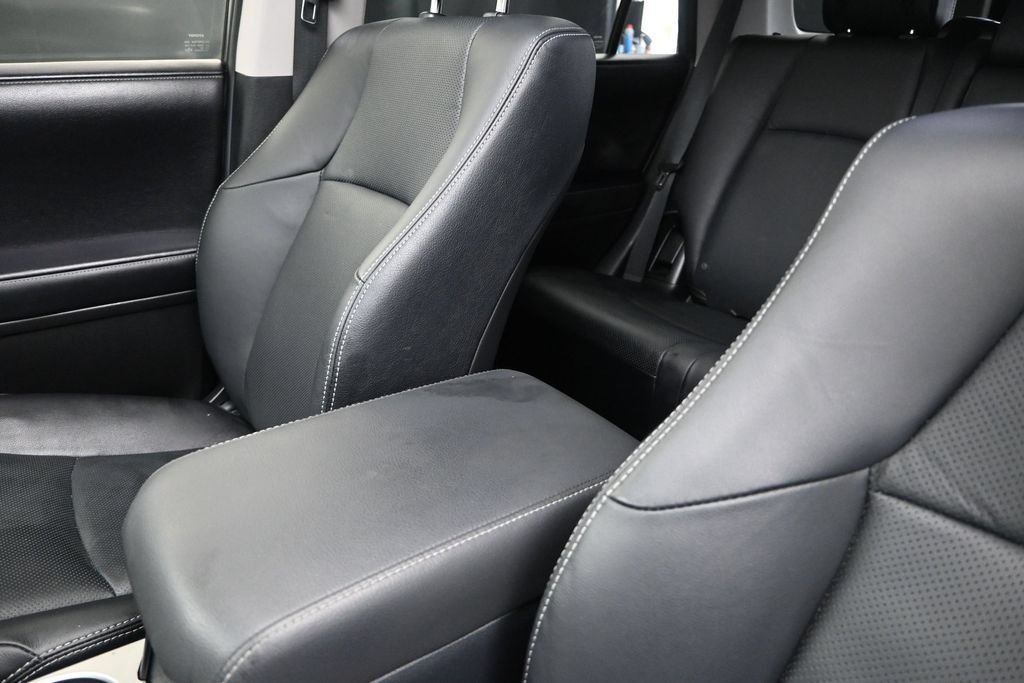Used 2024 Toyota 4Runner Limited RWD image 14