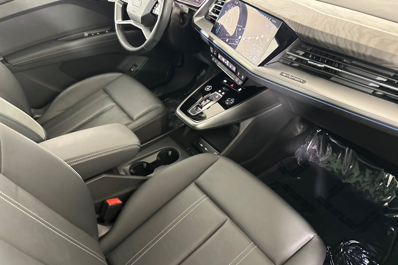 Certified 2023 Audi Q4 e-tron Premium Plus w/ Premium Plus AWD/4WD image 15