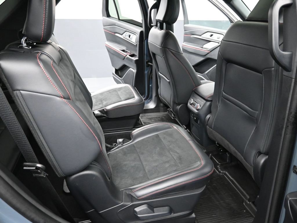 Used 2025 Ford Explorer ST w/ Sun And Sound Package image 22