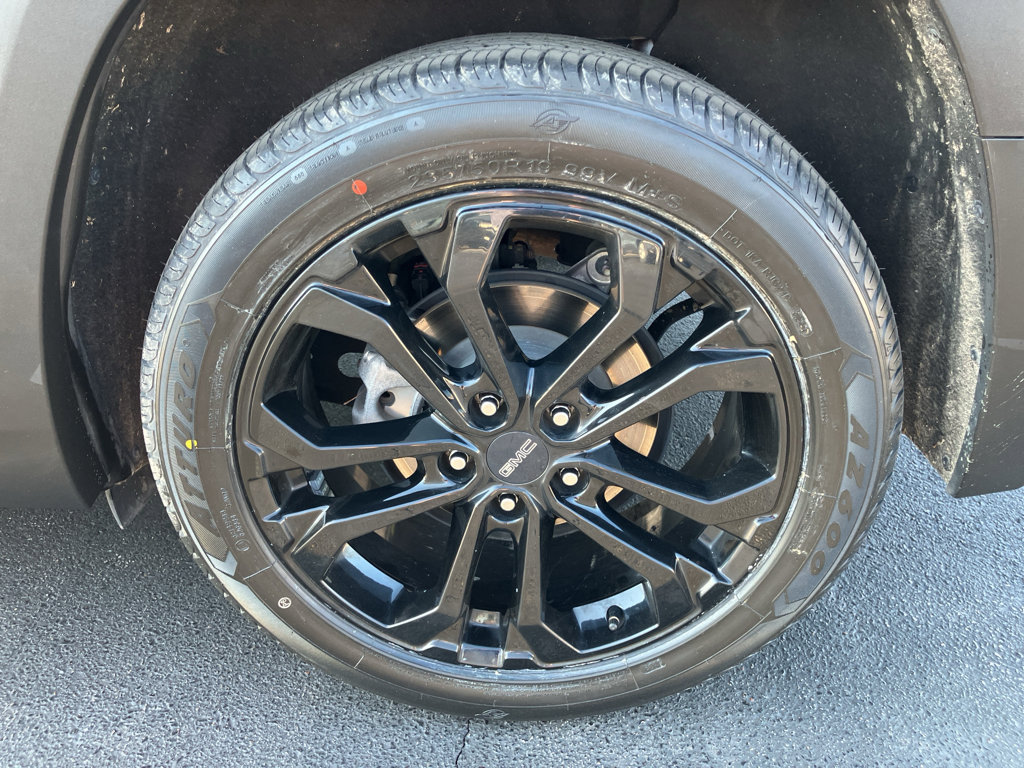 Used 2021 GMC Terrain SLE w/ Elevation Edition FWD image 12