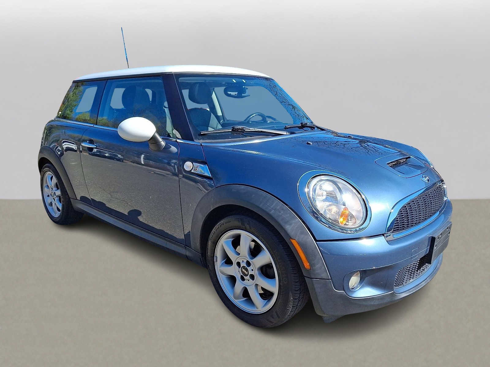 Used 2010 MINI Cooper S video 3