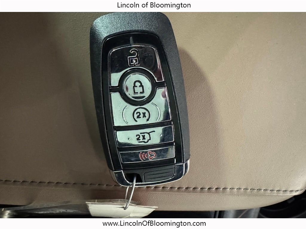 Certified 2025 Lincoln Navigator Black Label AWD/4WD image 45