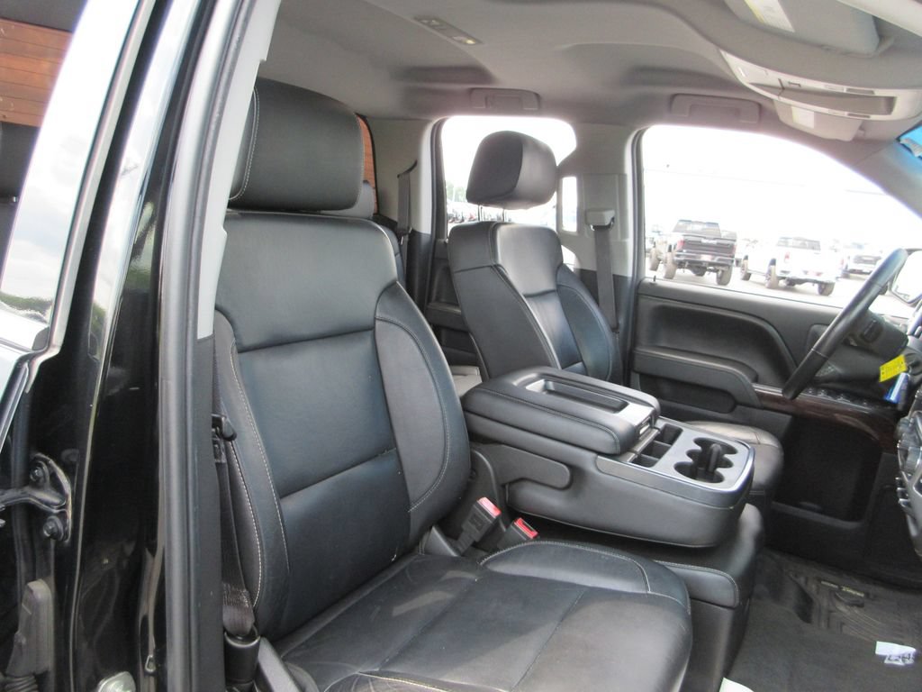 Used 2015 GMC Sierra 1500 SLE w/ SLE Value Package AWD/4WD image 22