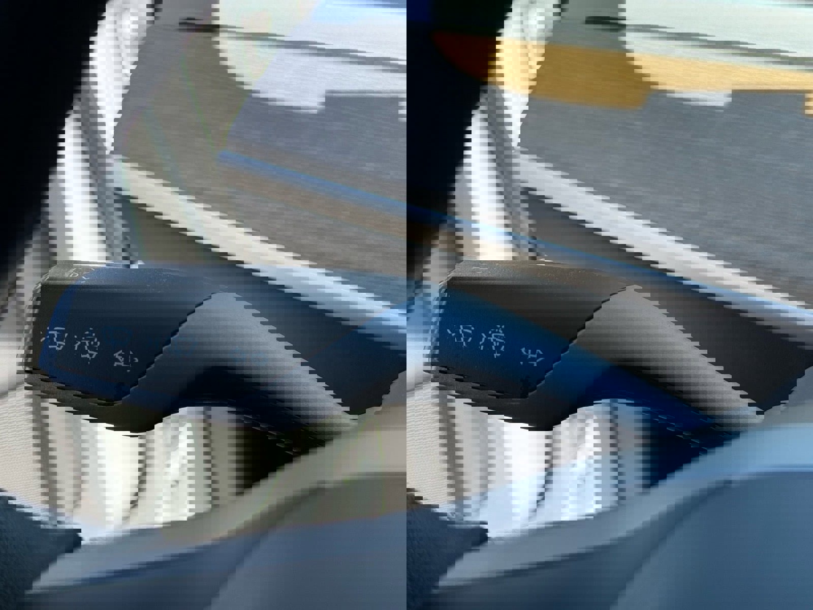 Used 2023 Tesla Model 3 Standard Range image 16