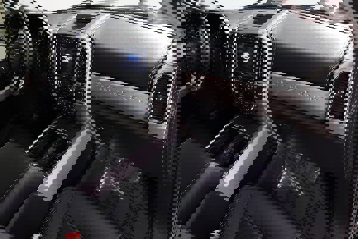 Used 2020 Ford F450 Lariat w/ Lariat Ultimate Package image 40