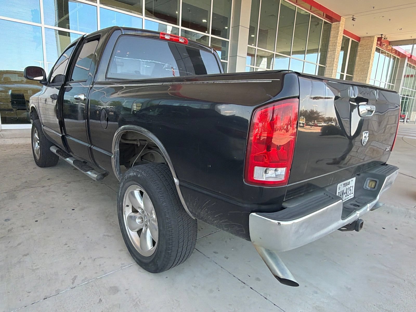 Used 2005 Dodge Ram 1500 Truck SLT RWD image 13