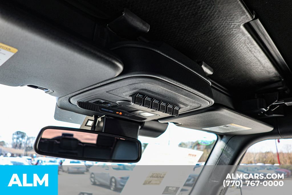 Used 2025 Ford Bronco Badlands image 52