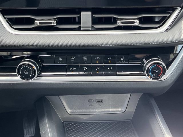 New 2026 Chevrolet Equinox LT w/ Safety and Technology Package FWD image 13