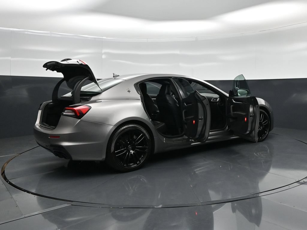 Used 2022 Maserati Ghibli GT RWD image 4