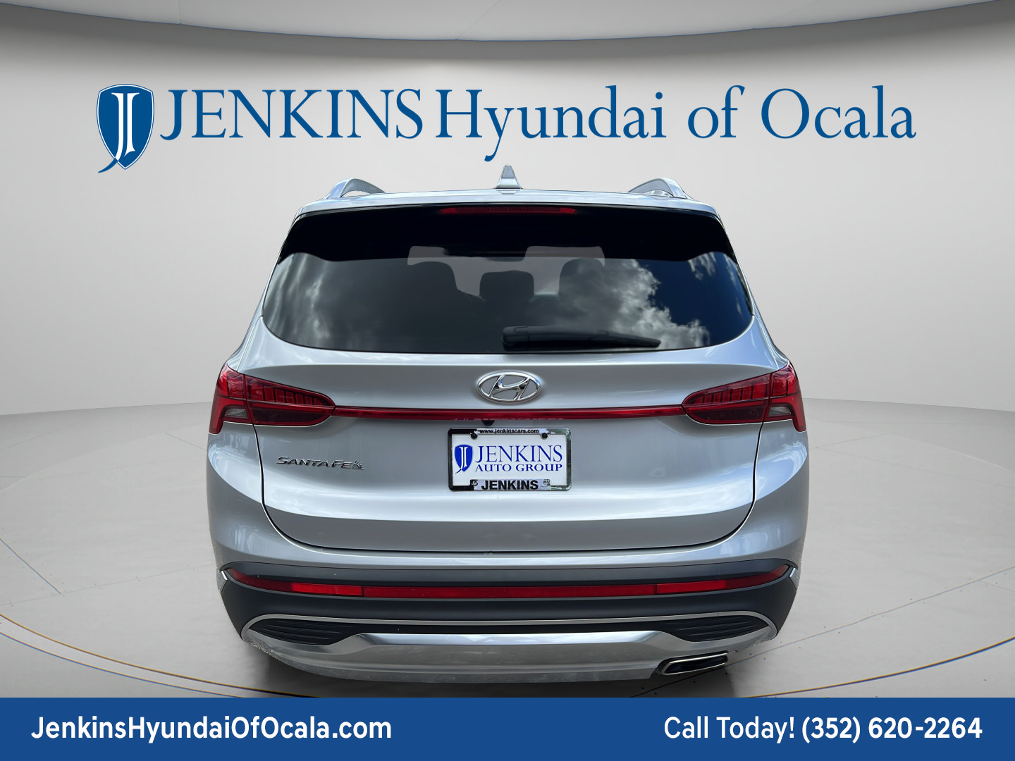 Certified 2023 Hyundai Santa Fe SEL w/ Premium Package FWD image 4