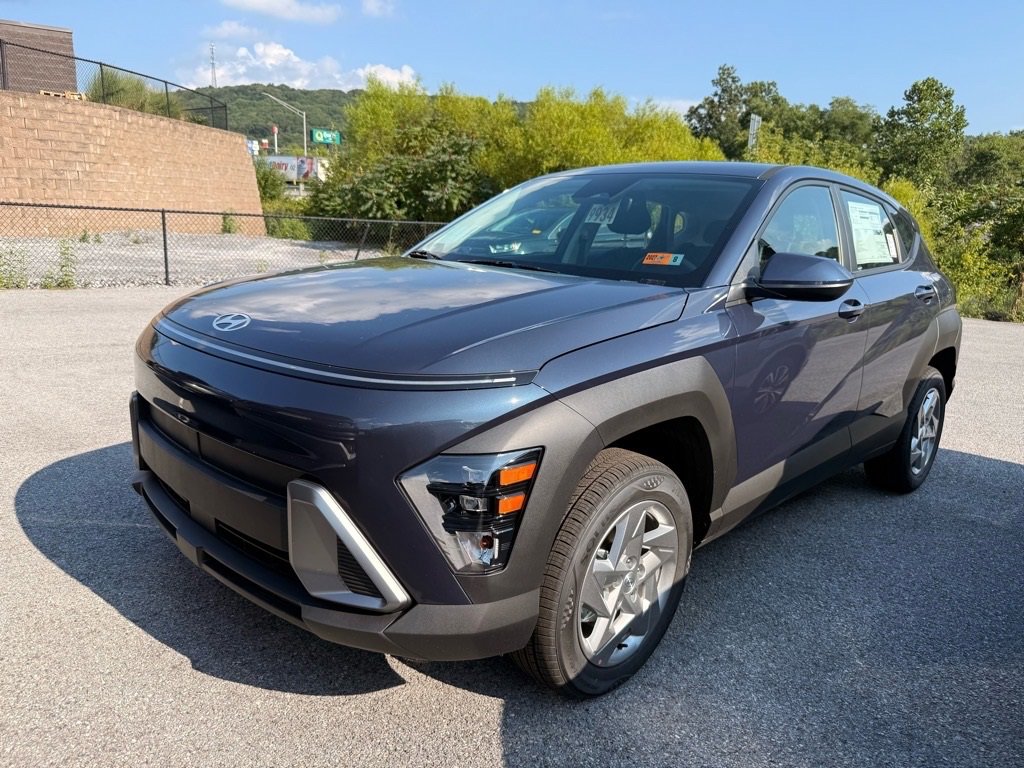New 2026 Hyundai Kona SE image 2