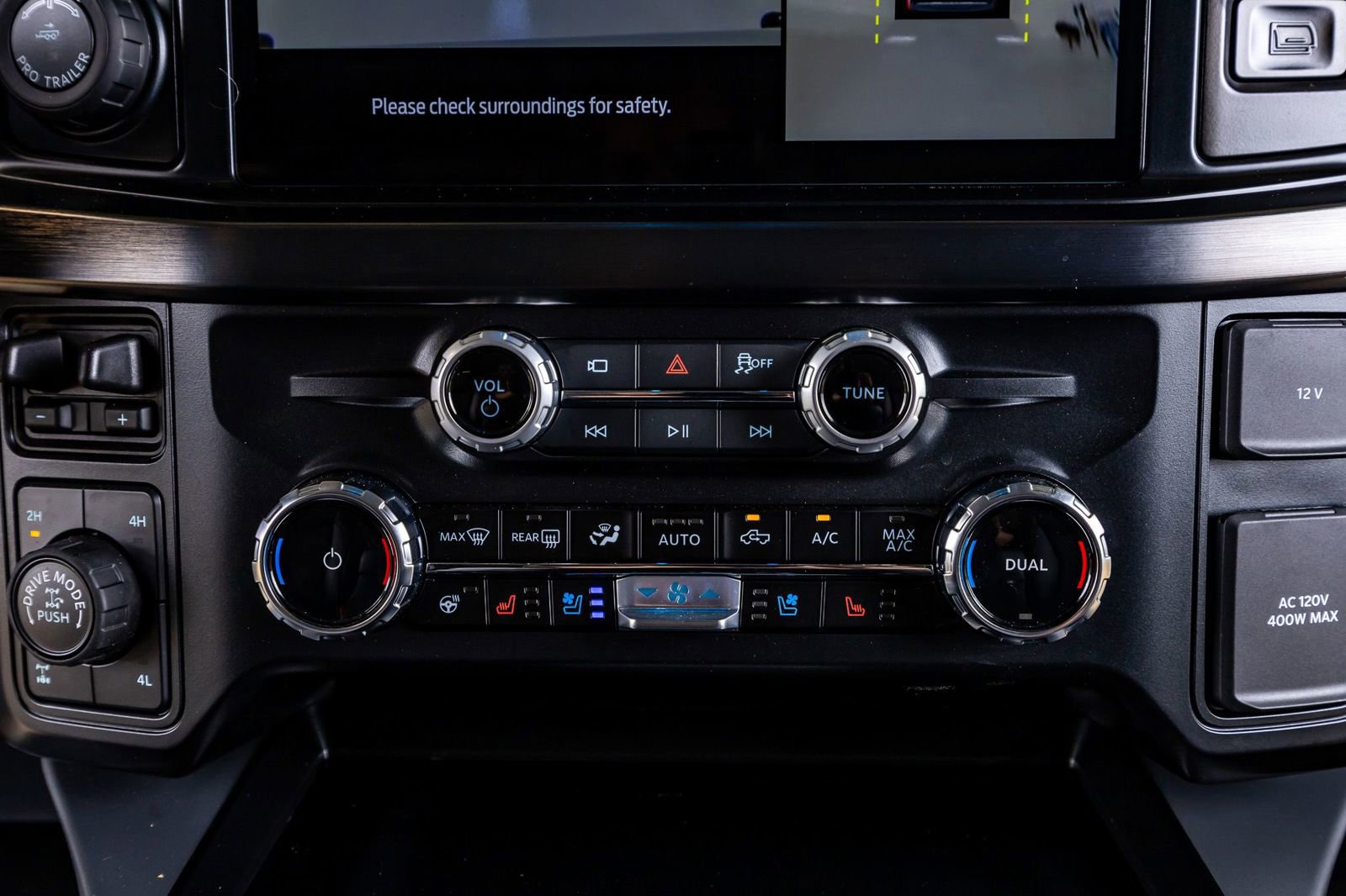 Used 2026 Ford F250 Lariat w/ Tremor Off-Road Package AWD/4WD image 25