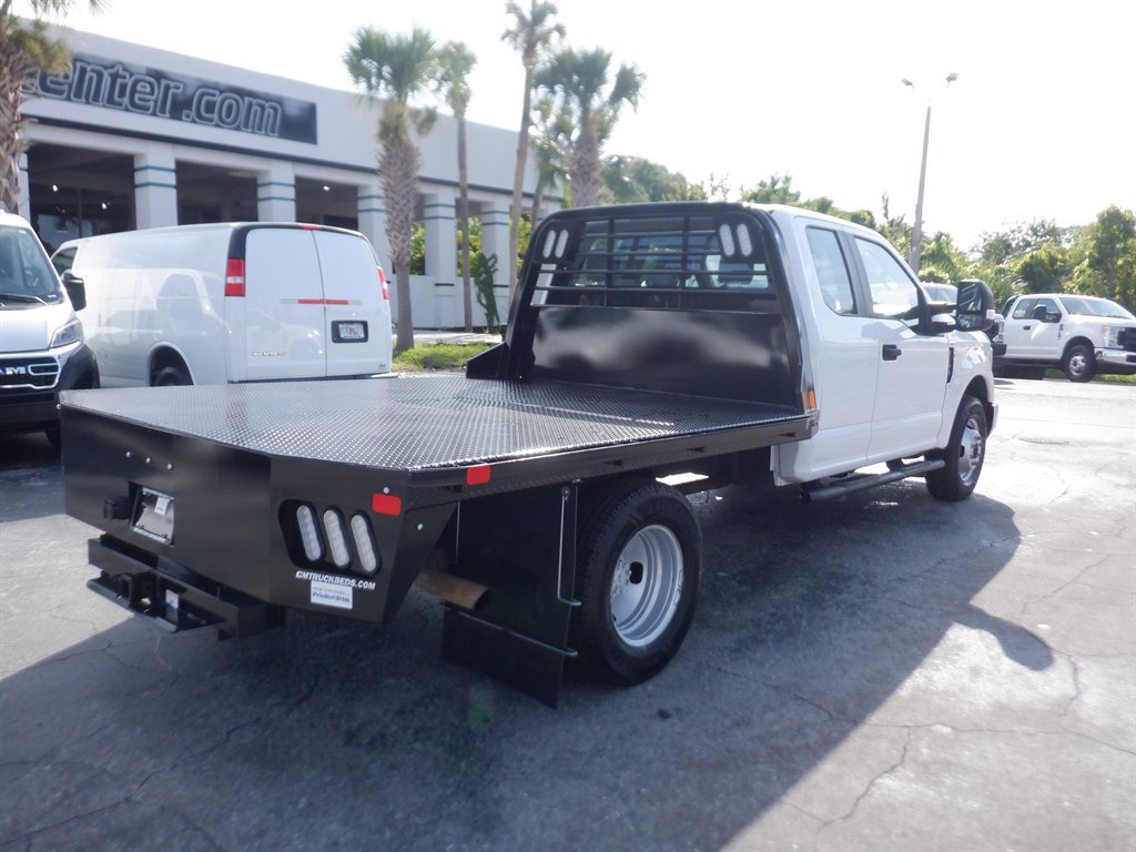 Used 2018 Ford F350 XL w/ Power Equipment Group image 7