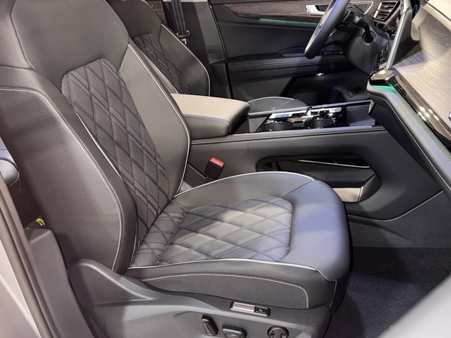 New 2026 Volkswagen Atlas SEL Premium R-Line image 7