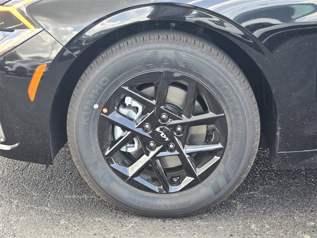 New 2026 Kia K5 LXS image 7