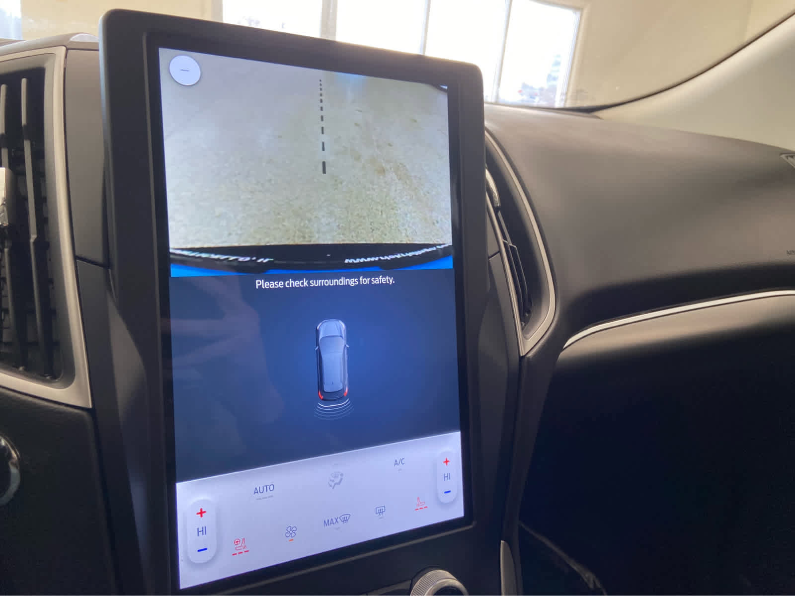 Used 2022 Ford Edge SEL w/ Convenience Package image 34