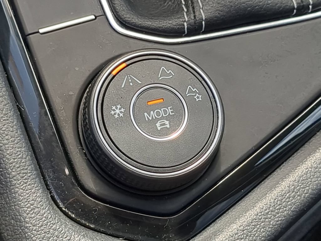 Certified 2023 Volkswagen Taos SEL AWD/4WD image 27