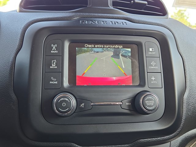 Used 2017 Jeep Renegade Latitude w/ Popular Equipment Group FWD image 13