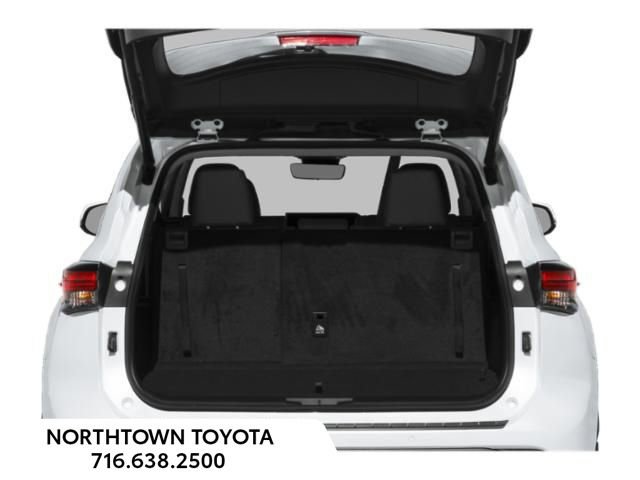 New 2026 Toyota Highlander Limited image 12