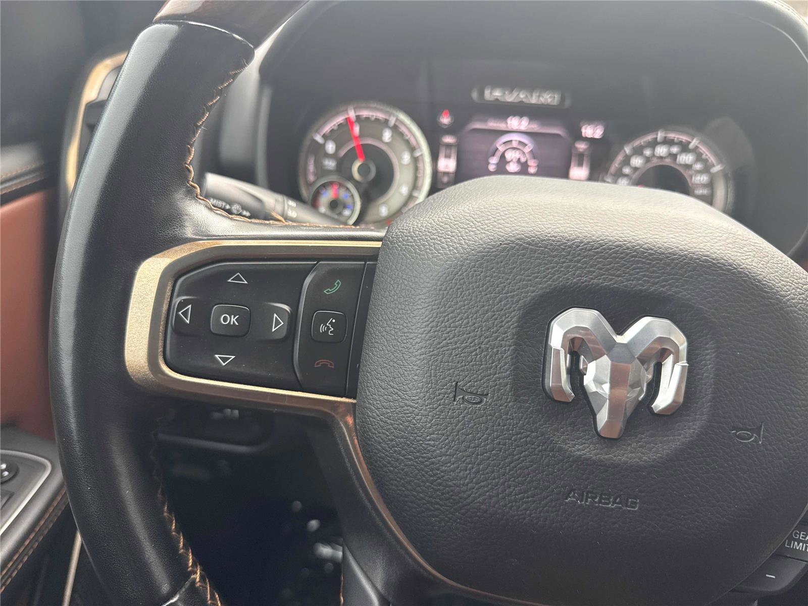 Used 2022 RAM 1500 Limited w/ Body Color Bumper Group AWD/4WD image 17