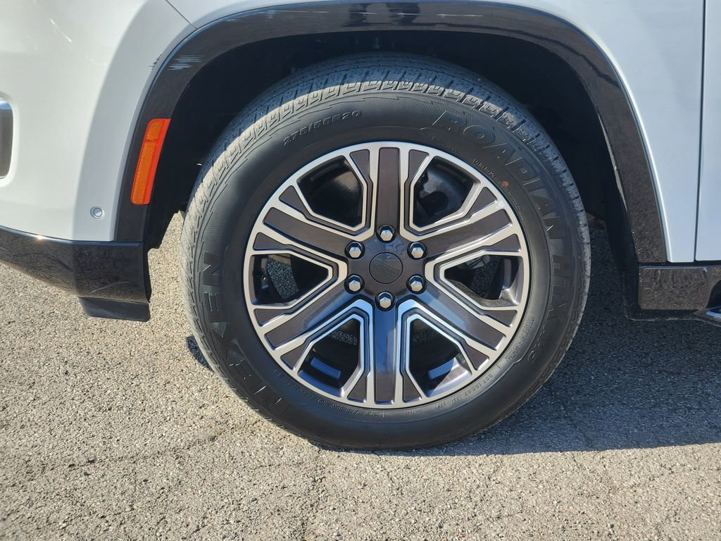 Used 2024 Jeep Wagoneer Series II w/ Flexible Seating Group image 12