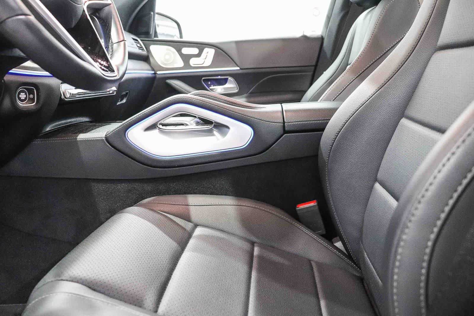 Certified 2025 Mercedes-Benz GLS 450 4MATIC image 16