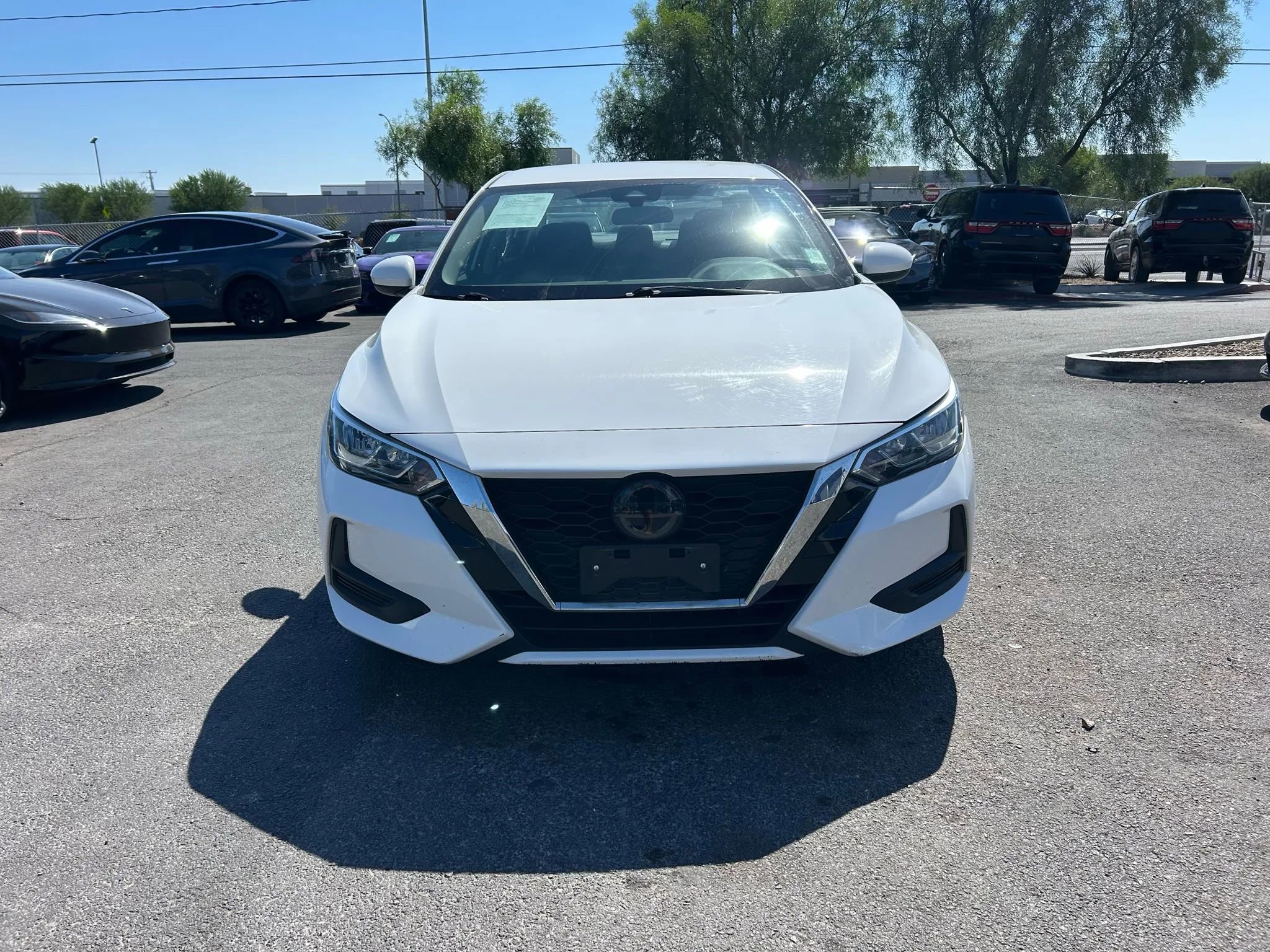 Used 2022 Nissan Sentra SV image 2